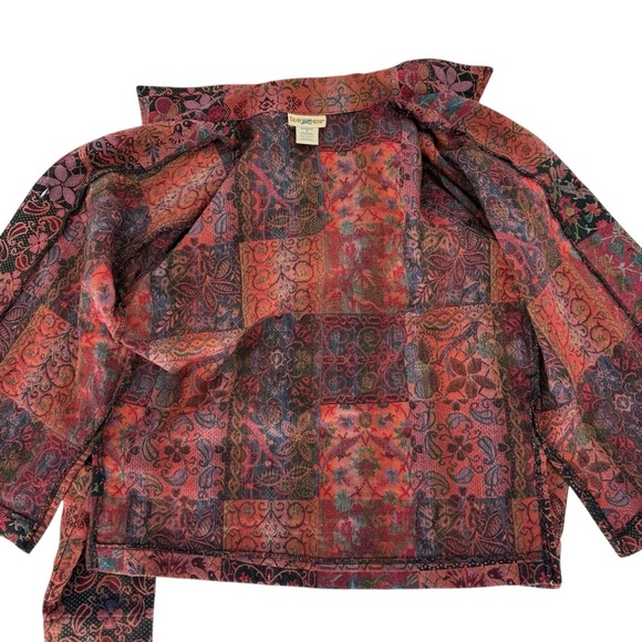 TravelSmith Women's floral tapestry Patterned Blazer - Picture 3 of 9
